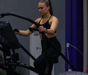 Kunnonkeskuksen treenaaja